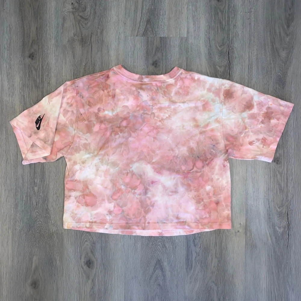 💫 Nike REMXD CUSTOM - Cropped Pocket Tee - S 💫 - Picture 2 of 5
